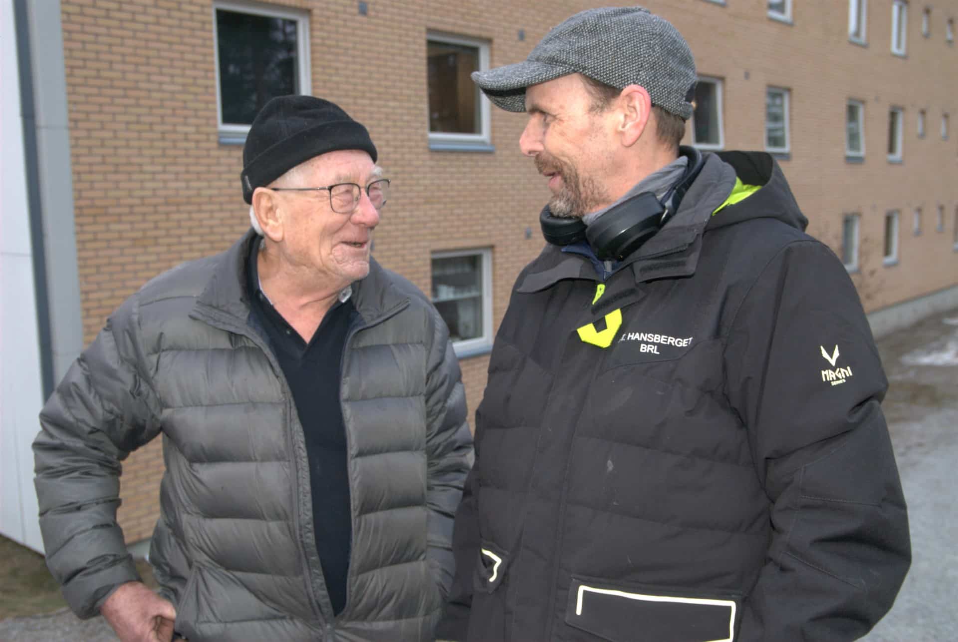 Styremedlem Arild R. Kristoffersen (t.v.) og styreleder Magnus F. Pedersen er enige om at investeringen i bergvarme er gull verdt.